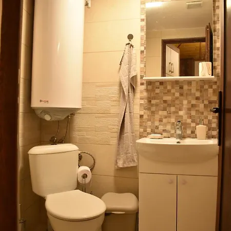 коларова къща Holiday home Avren