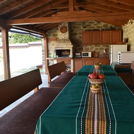 коларова къща Holiday home Avren