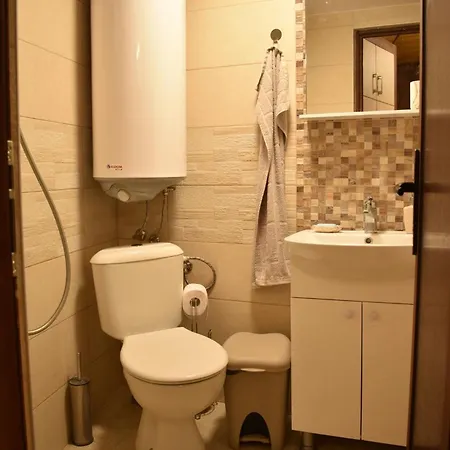коларова къща Holiday home Avren