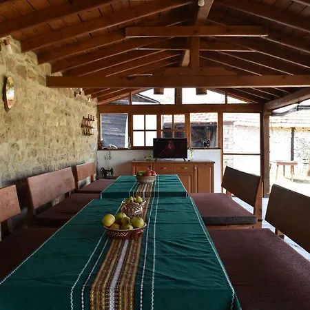 Holiday home коларова къща